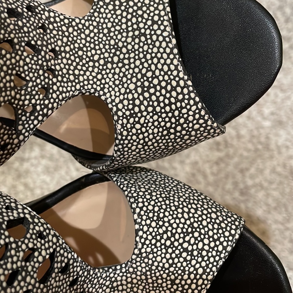 High heels - Picture 4 of 4